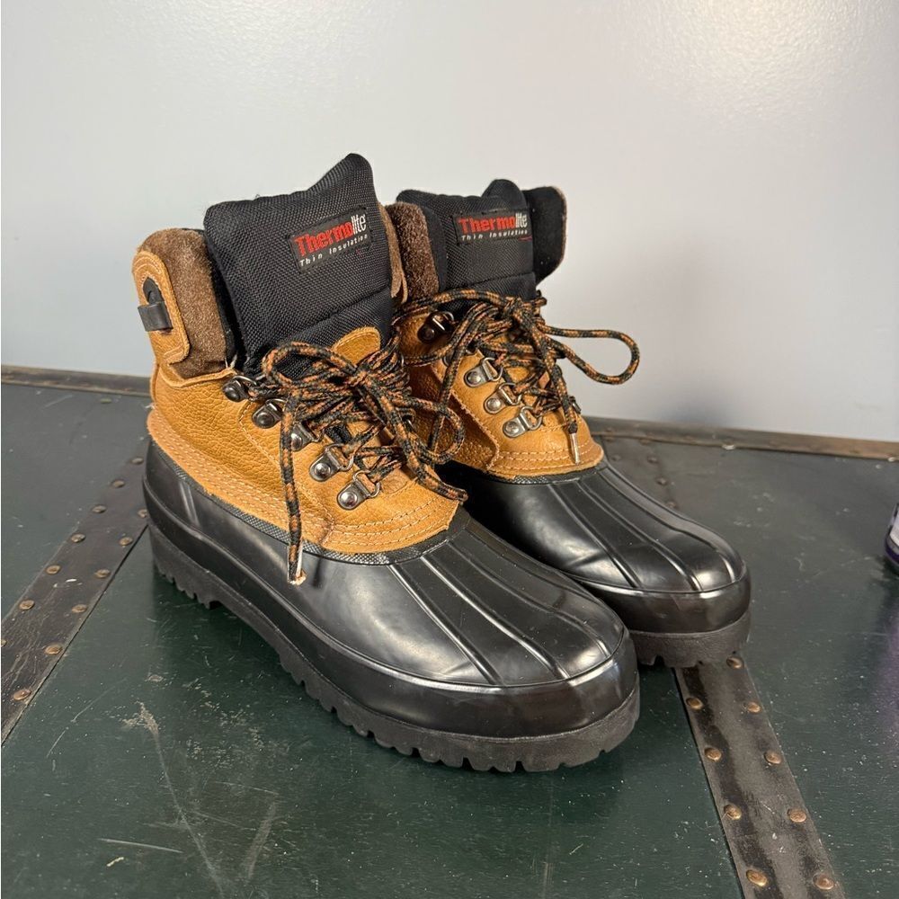 Northwest Territory Womens Size 10 Leather and Rubber Waterproof Winter Boots